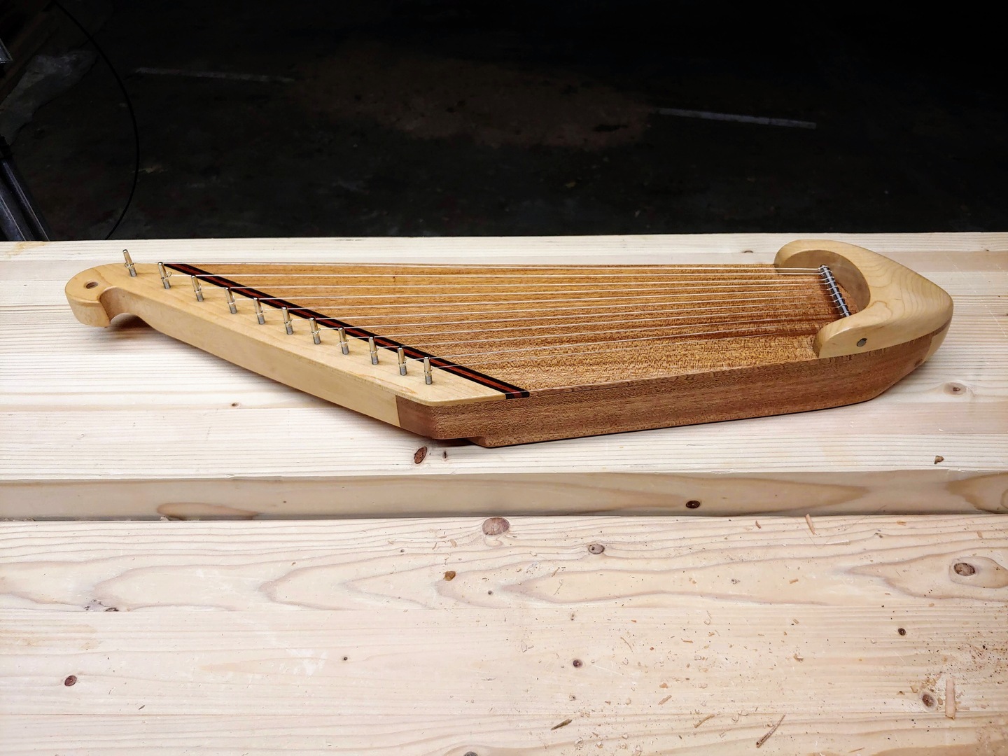 Figure 1. The completed kantele.