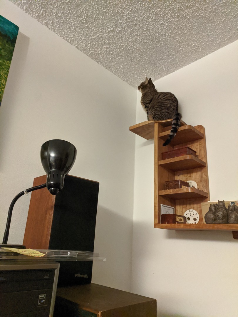 Figure 6. Making use of the top shelf.